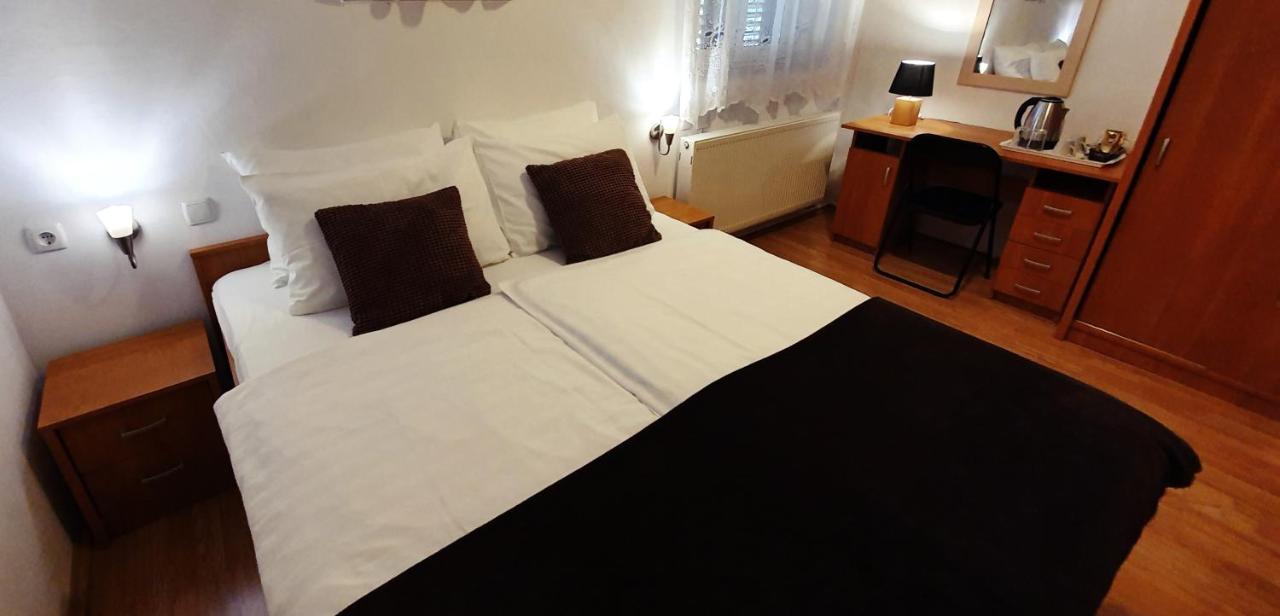 Adriasobe Hotel Vodice Exterior photo